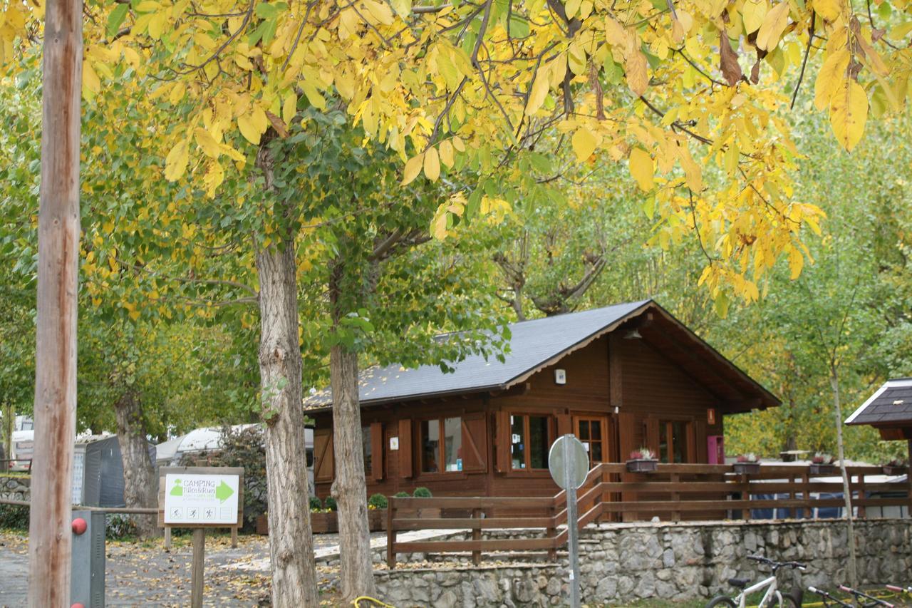 Bungalows Nou Camping La Guingueta D'Aneu Buitenkant foto