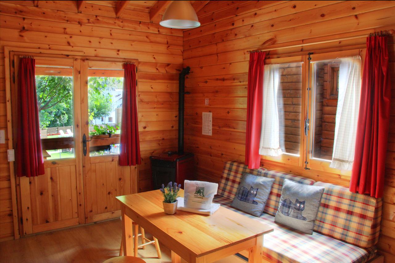 Bungalows Nou Camping La Guingueta D'Aneu Buitenkant foto