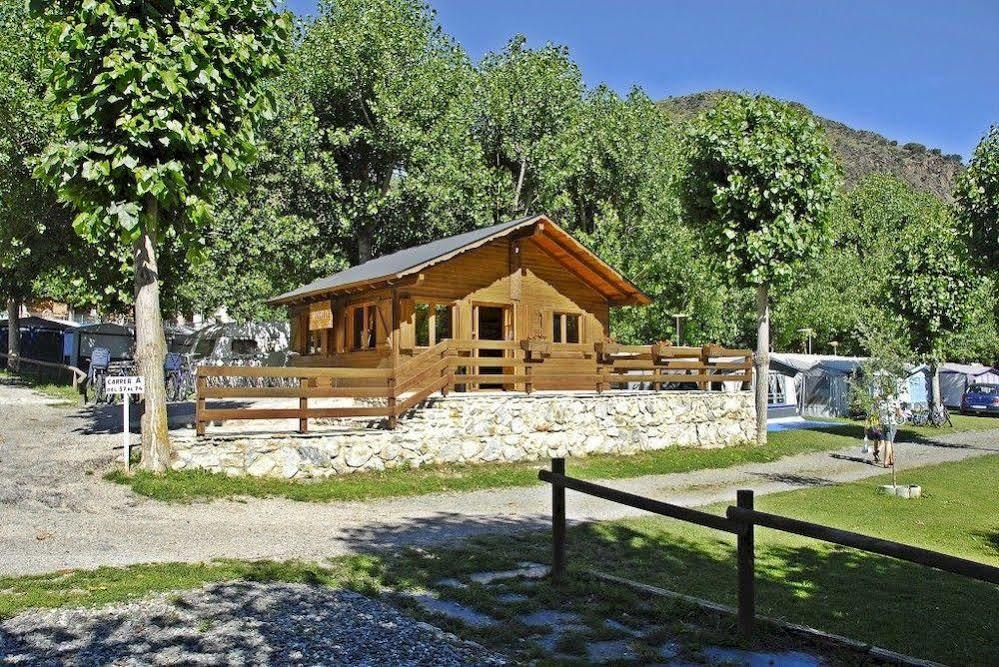 Bungalows Nou Camping La Guingueta D'Aneu Buitenkant foto